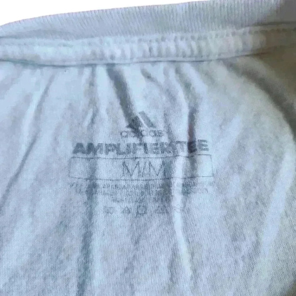 Adidas Boys Tee sz Medium - Picture 3 of 4